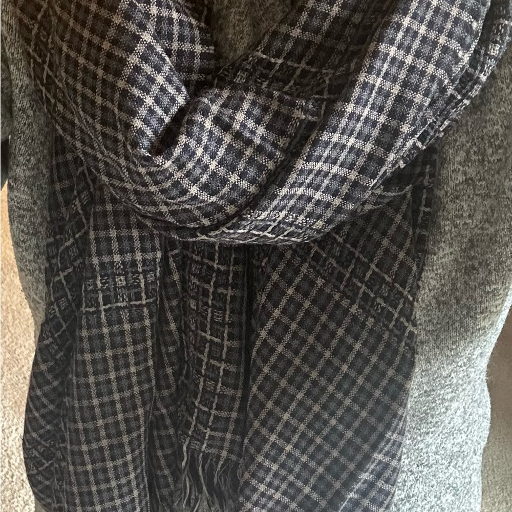 Plaid Black and Gray Scarf